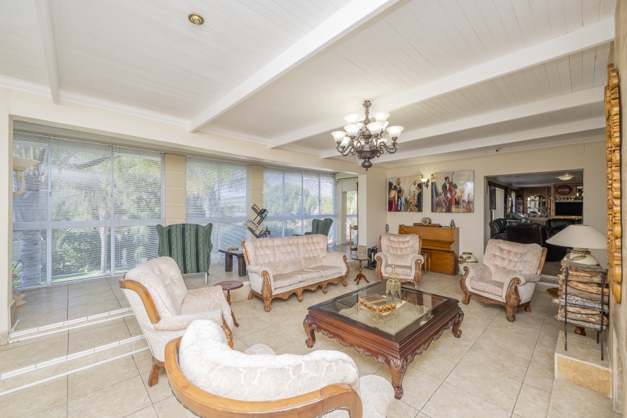 8 Bedroom Property for Sale in Brackenfell South Western Cape